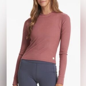 Vuori Long Sleeve Mudra Fitted Tee in Rosewood Heather - XS
